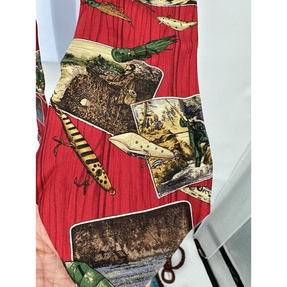 Eddie Bauer Silk Tie red Hand Printed In Italy Outdoor Fishing Fish Hook USA - Picture 8 of 9